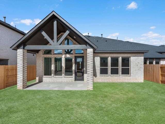 208 Yellow Rosewood Lane, New Caney, TX 77357