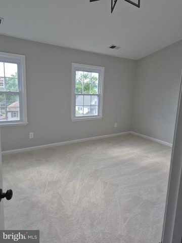 27 FAIRFAX ST, Warrenton, VA 20186
