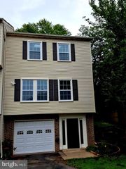 27 FAIRFAX ST, Warrenton, VA 20186