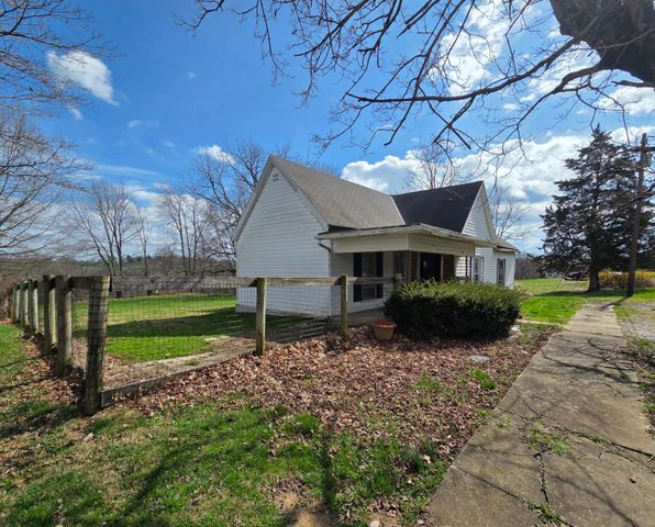 235 Garrett Avenue, Brooksville, KY 41004