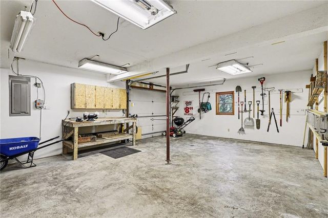 2401 SW Whispering Creek Court, Blue Springs, MO 64015