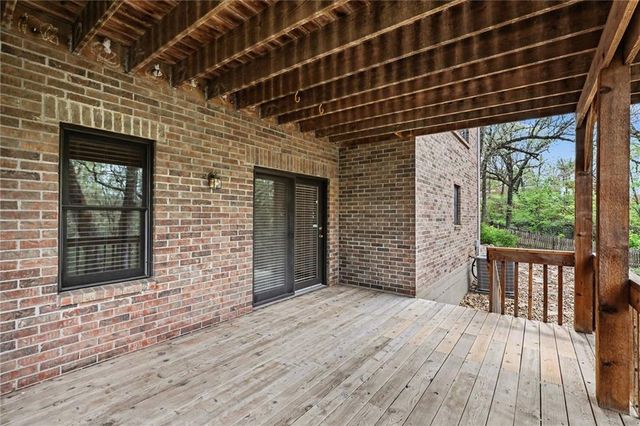2401 SW Whispering Creek Court, Blue Springs, MO 64015
