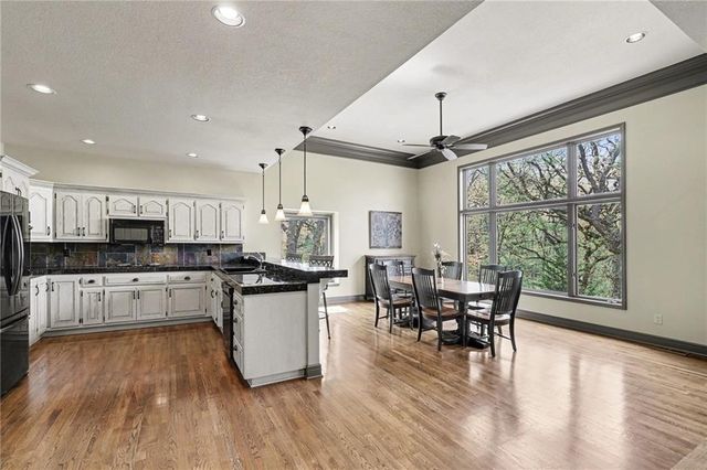 2401 SW Whispering Creek Court, Blue Springs, MO 64015