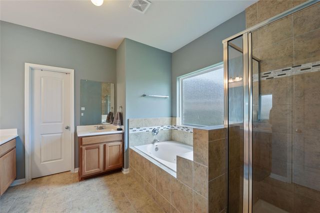 970 Jennifer Street, Alvin, TX 77511