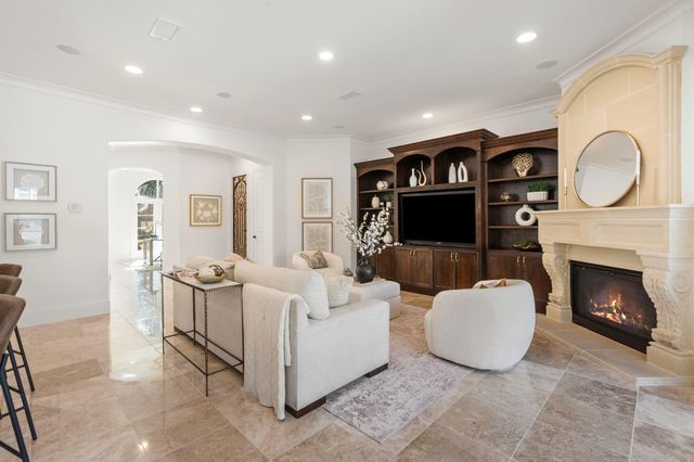 4134 Bellefontaine Street, Houston, TX 77025