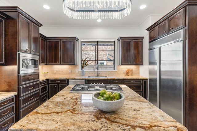 4134 Bellefontaine Street, Houston, TX 77025