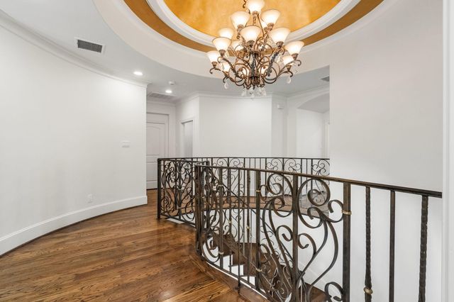 4134 Bellefontaine Street, Houston, TX 77025