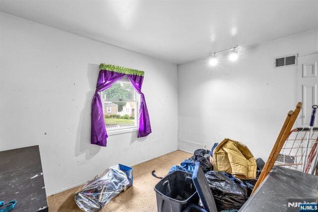 301 S Boulevard, Saddle Brook, NJ 07663