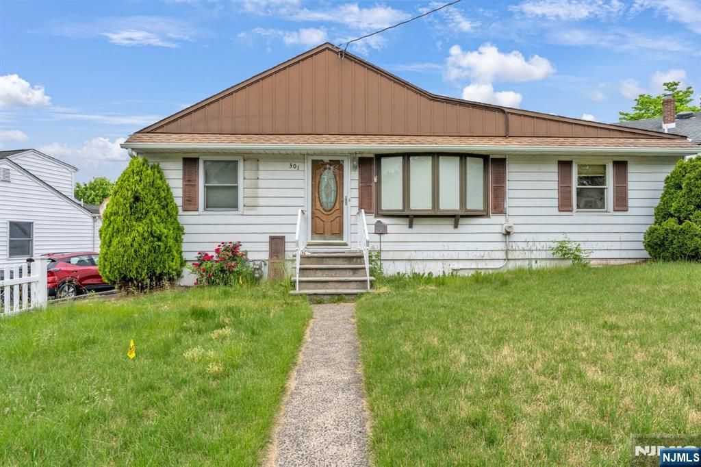 301 S Boulevard, Saddle Brook, NJ 07663