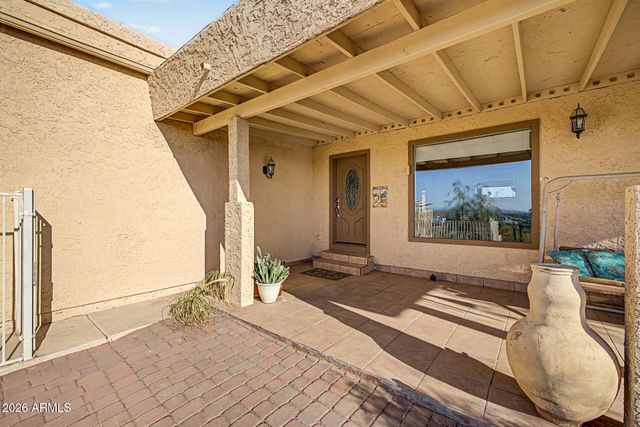 2324 W SUNRISE Drive, Phoenix, AZ 85041