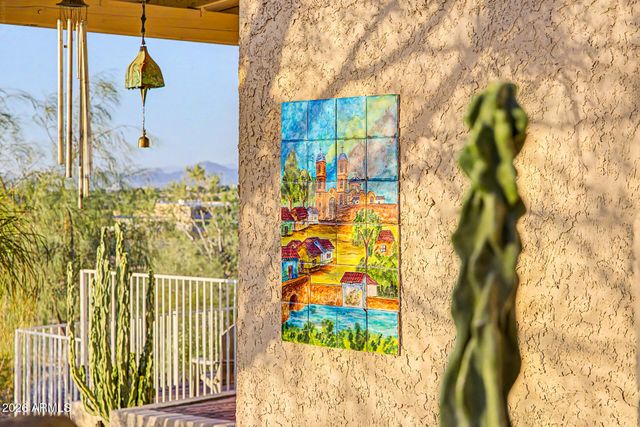2324 W SUNRISE Drive, Phoenix, AZ 85041