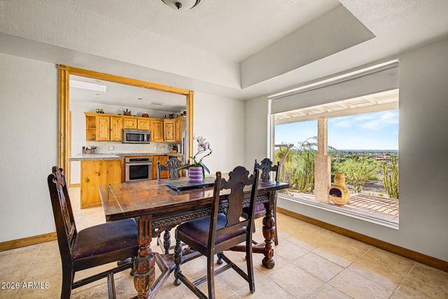 2324 W SUNRISE Drive, Phoenix, AZ 85041