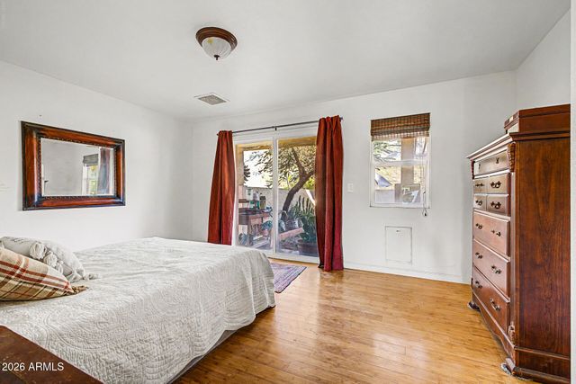 2324 W SUNRISE Drive, Phoenix, AZ 85041