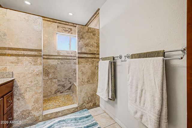 2324 W SUNRISE Drive, Phoenix, AZ 85041