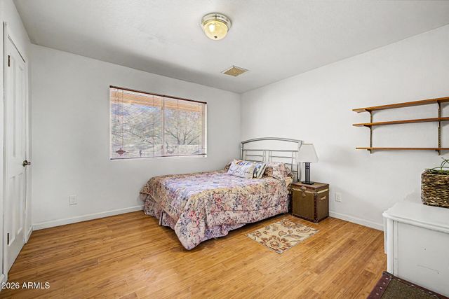 2324 W SUNRISE Drive, Phoenix, AZ 85041