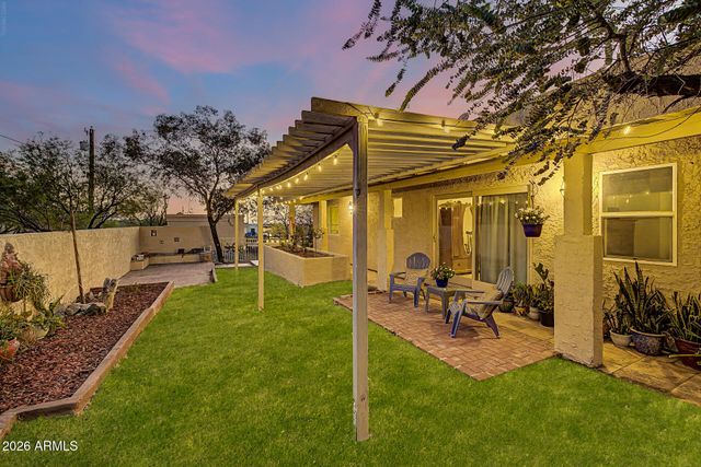 2324 W SUNRISE Drive, Phoenix, AZ 85041