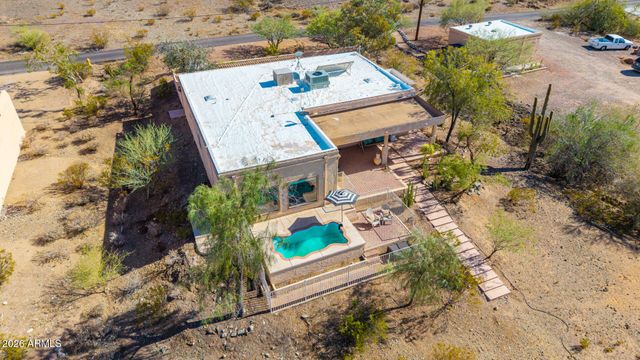 2324 W SUNRISE Drive, Phoenix, AZ 85041