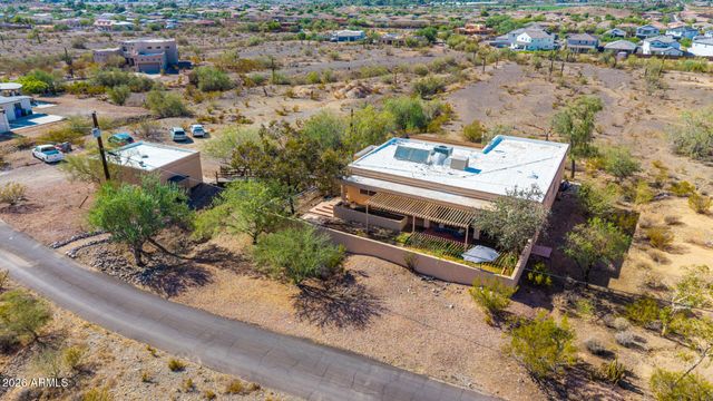 2324 W SUNRISE Drive, Phoenix, AZ 85041