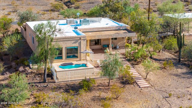 2324 W SUNRISE Drive, Phoenix, AZ 85041