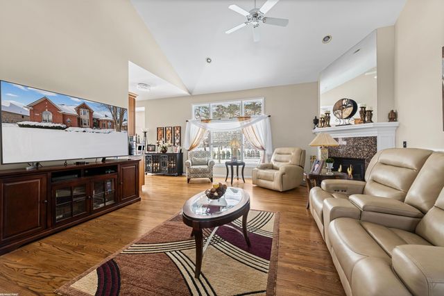 54377 Preston Pines Lane, Shelby Twp, MI 48315