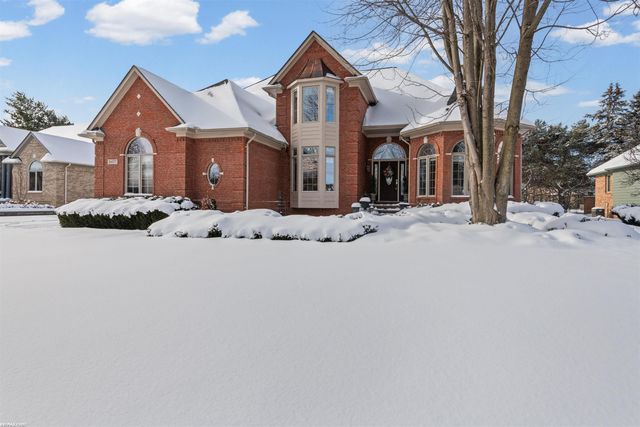 54377 Preston Pines Lane, Shelby Twp, MI 48315