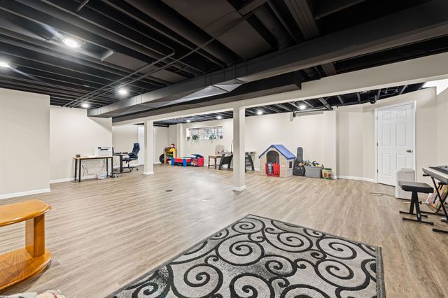 54377 Preston Pines Lane, Shelby Twp, MI 48315