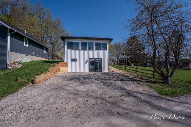 11069 Crooked Lake Drive NE, Rockford, MI 49341