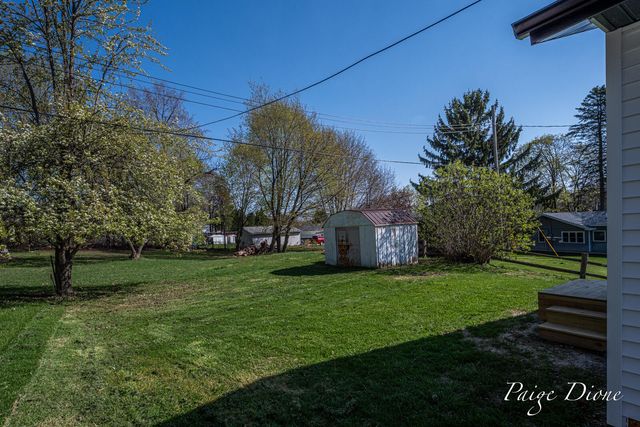11069 Crooked Lake Drive NE, Rockford, MI 49341