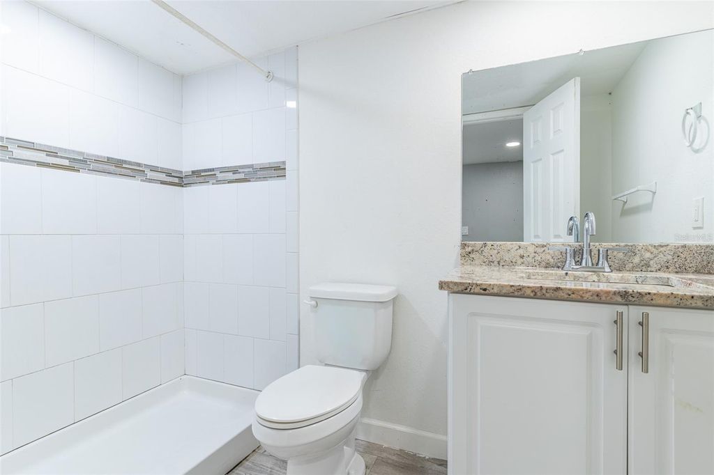 Image 9 of property listing at 5807 BARRY LANE, Tampa, FL 33634