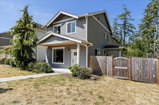 669 NW Prow Street, Oak Harbor, WA 98277