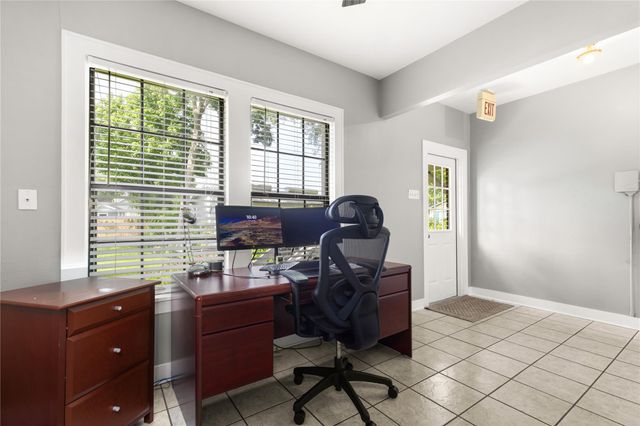 906 Higgins, Humble, TX 77338