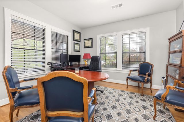 906 Higgins, Humble, TX 77338