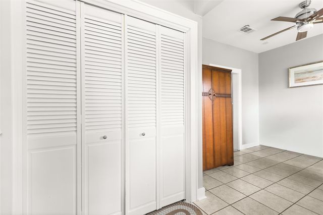 906 Higgins, Humble, TX 77338