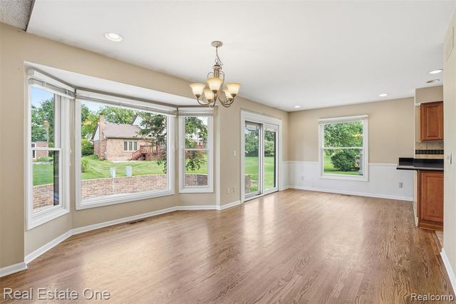 24889 Sutherland Drive, Novi, MI 48374