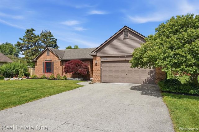 24889 Sutherland Drive, Novi, MI 48374