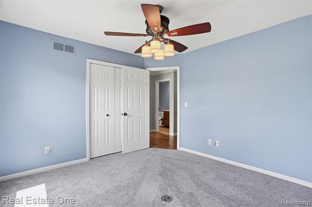 24889 Sutherland Drive, Novi, MI 48374