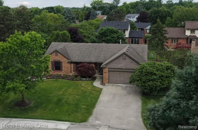 24889 Sutherland Drive, Novi, MI 48374