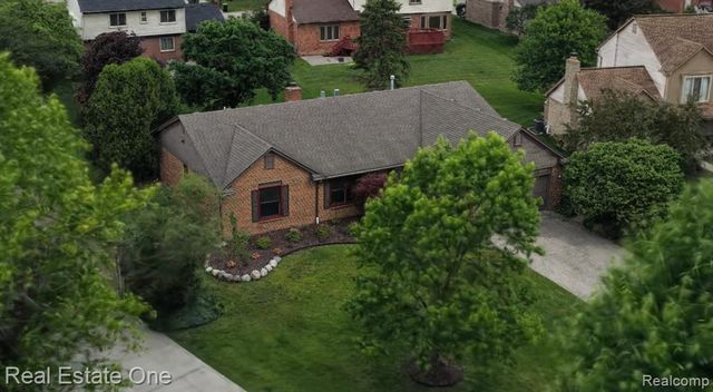 24889 Sutherland Drive, Novi, MI 48374