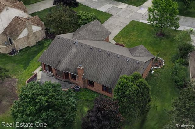 24889 Sutherland Drive, Novi, MI 48374