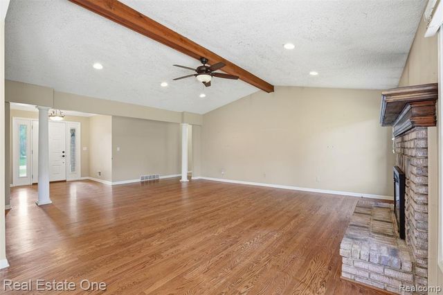 24889 Sutherland Drive, Novi, MI 48374