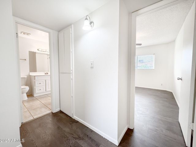 6729 N 44TH Avenue, Glendale, AZ 85301