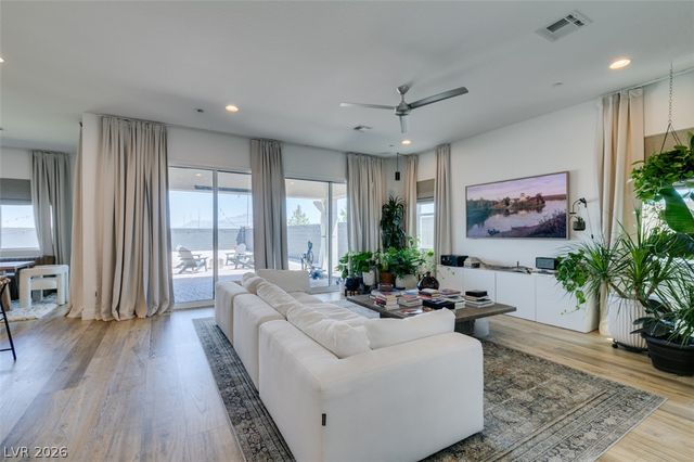 7514 Hadnot Street, Las Vegas, NV 89166