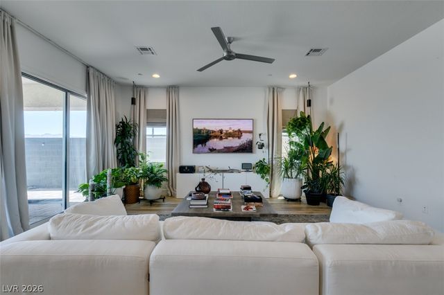 7514 Hadnot Street, Las Vegas, NV 89166