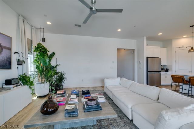 7514 Hadnot Street, Las Vegas, NV 89166