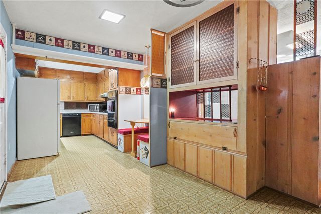 630 Easley Street, White Settlement, TX 76108