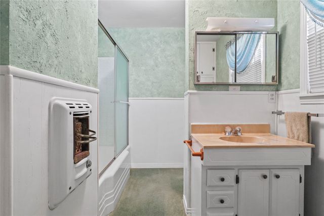 630 Easley Street, White Settlement, TX 76108