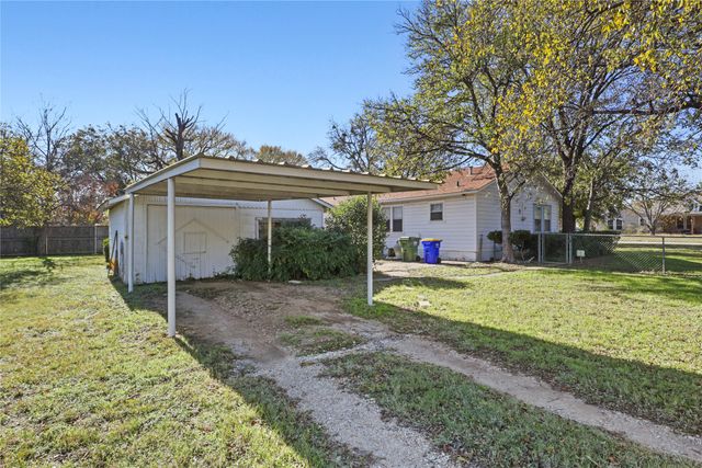 630 Easley Street, White Settlement, TX 76108