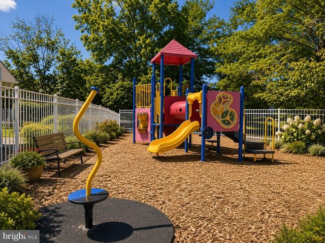 2313 ASPEN DR, Plainsboro, NJ 08536