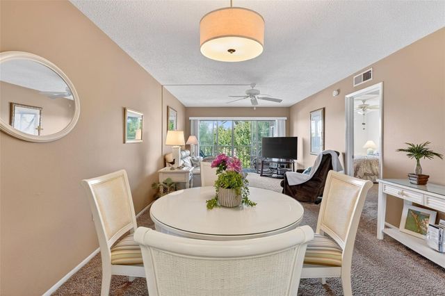 505 30TH AVENUE W E303, Bradenton, FL 34205