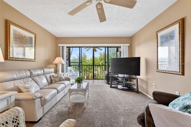 505 30TH AVENUE W E303, Bradenton, FL 34205